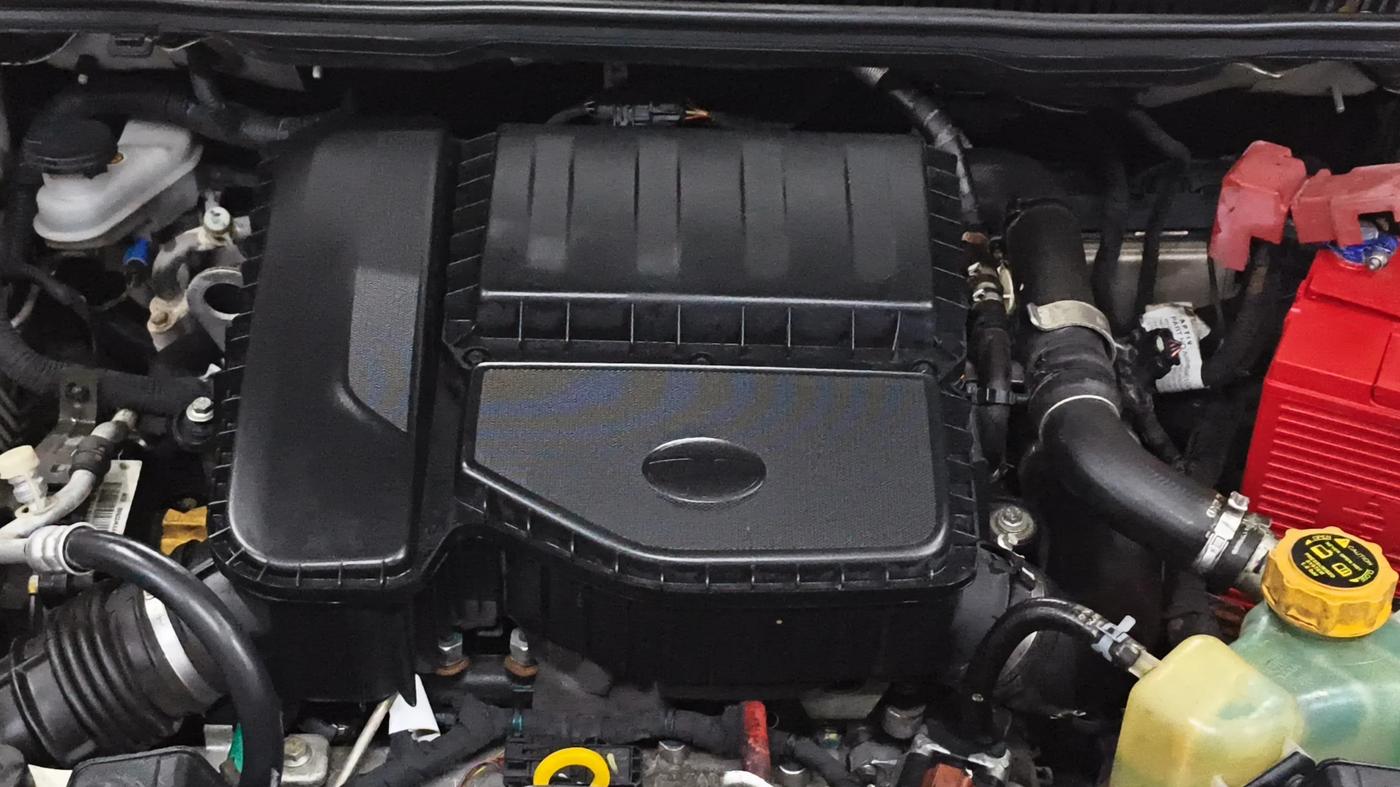 2024 Tata NEXON FEARLESS + SUNROOF DUAL TONE 1.5 DIESEL, Diesel, Manual, 79,275 km, Engine View