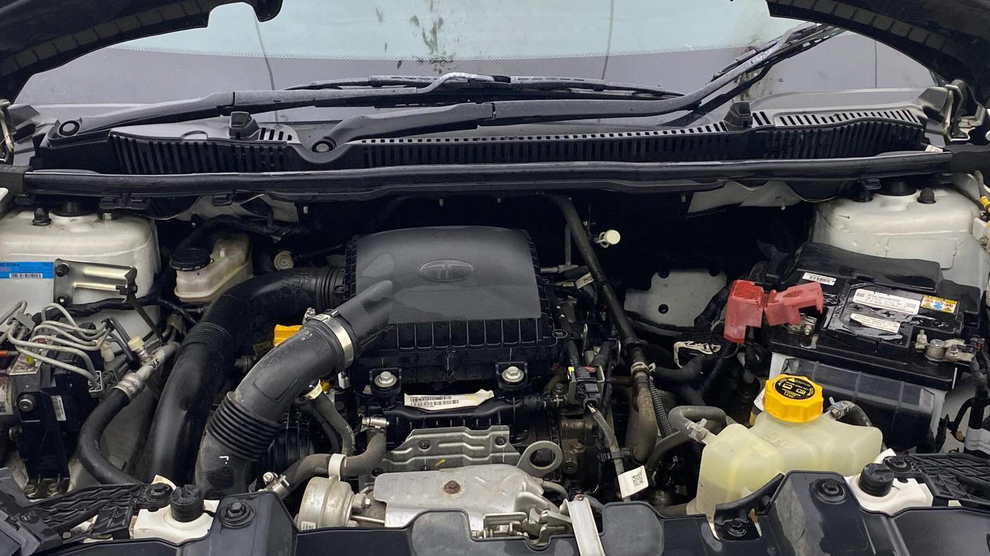 2024 Tata NEXON CREATIVE+ SUNROOF AMT 1.2 PETROL, Petrol, Automatic, 17,533 km, Engine View