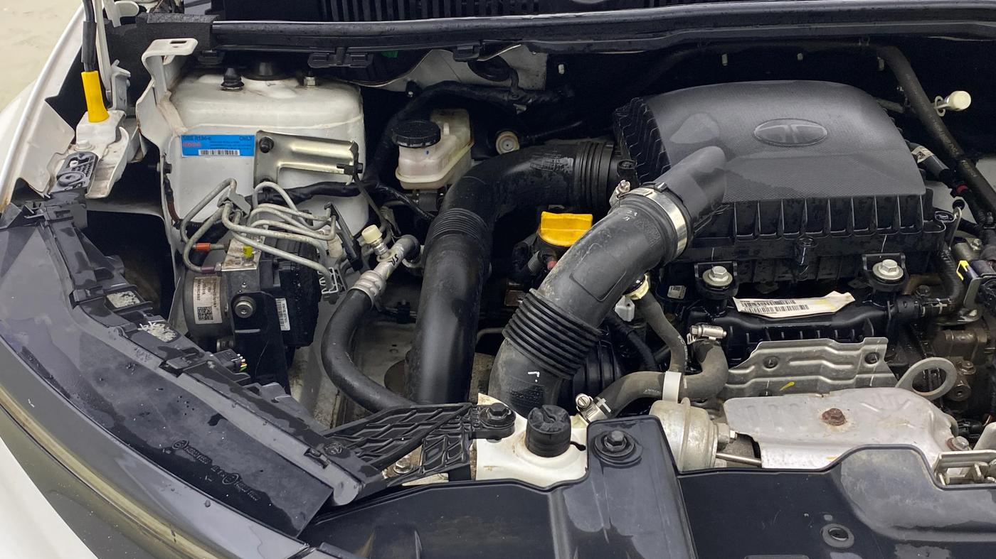 2024 Tata NEXON CREATIVE+ SUNROOF AMT 1.2 PETROL, Petrol, Automatic, 17,533 km, Engine View - Right