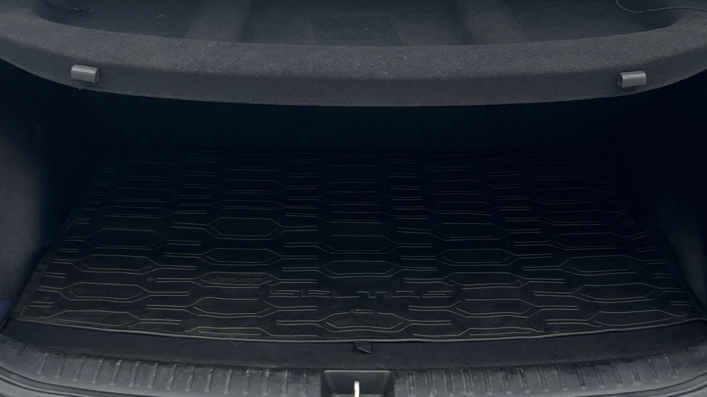 2021 KIA SELTOS GTX PLUS AT 1.5 DIESEL, Diesel, Automatic, 95,162 km, Boot Inside