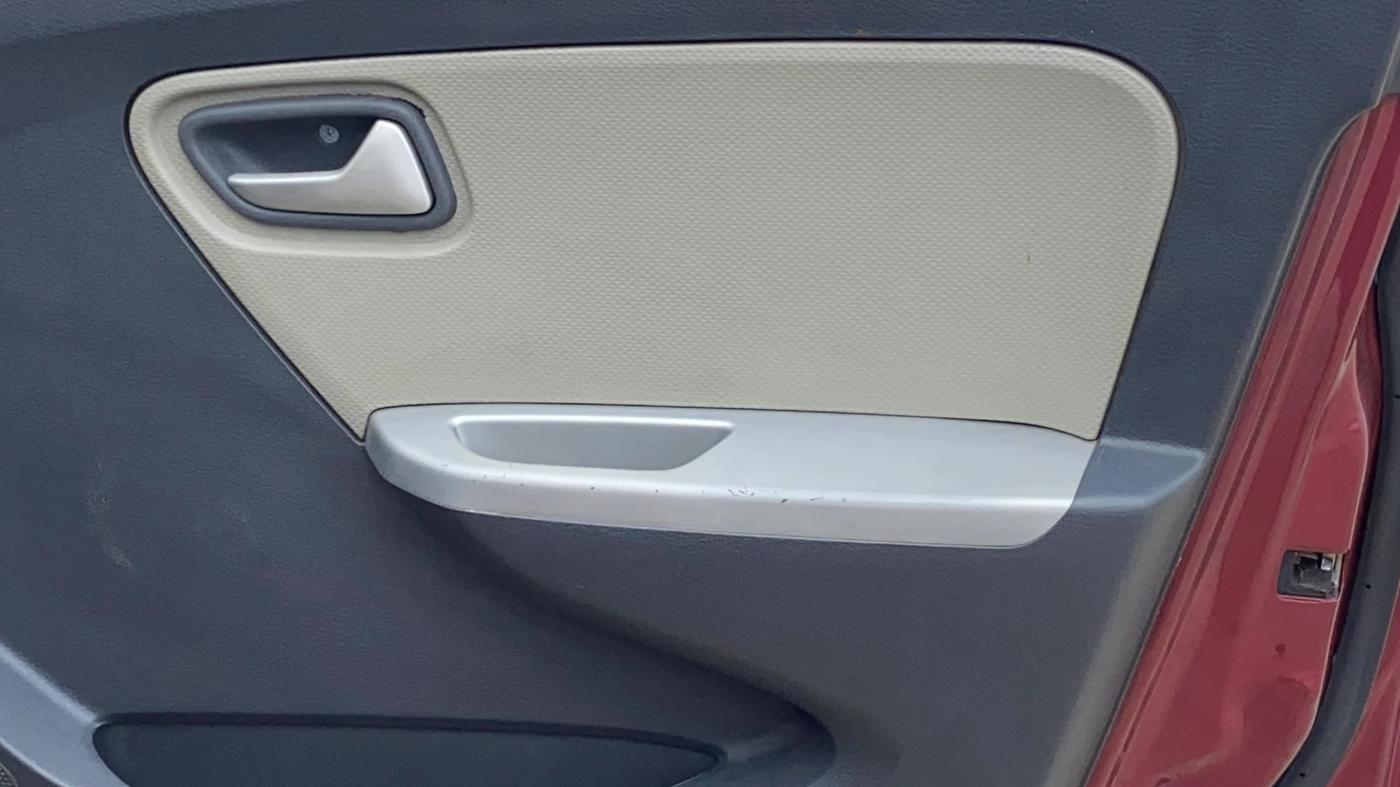 2015 Maruti Alto K10 VXI AMT, Petrol, Automatic, 45,914 km, Driver Side Door Panels Control