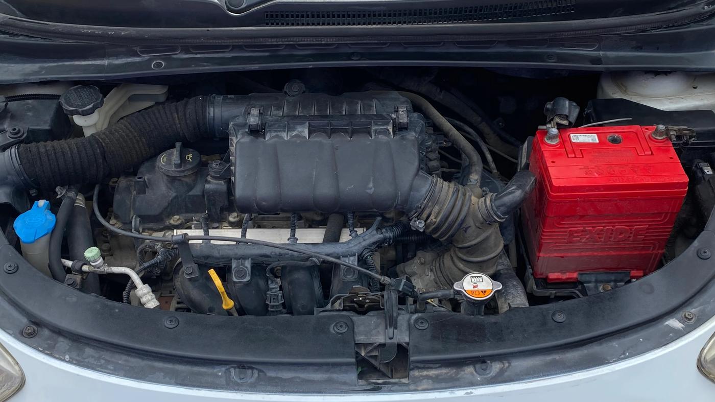2013 Hyundai i10 MAGNA 1.2, Petrol, Manual, 63,644 km, Engine View