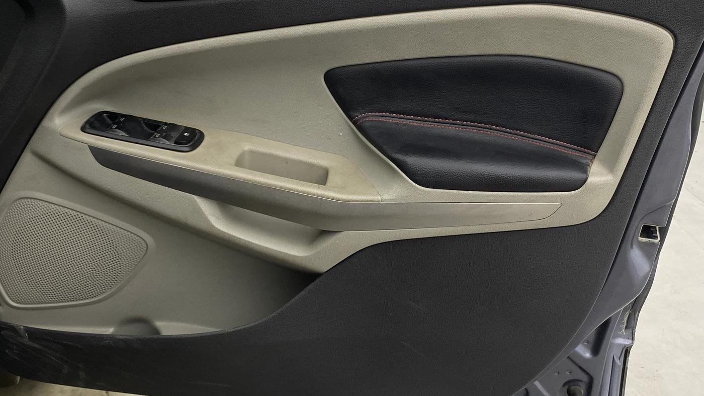 2014 Ford Ecosport TITANIUM 1.5L PETROL AT, Petrol, Automatic, 66,583 km, Driver Side Door Panels Control