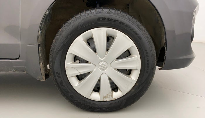 2016 Maruti Ertiga VXI, Petrol, Manual, 86,518 km, Right Front Wheel