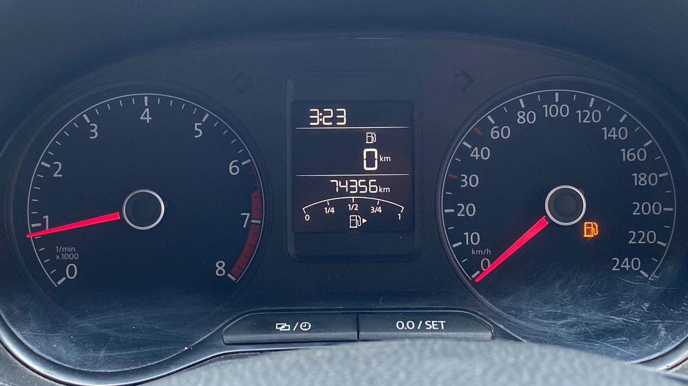 2016 Volkswagen Polo HIGHLINE1.2L, Petrol, Manual, 74,301 km, Odometer Image