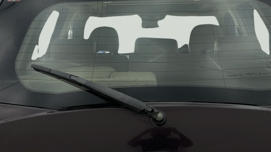 2017 Mahindra XUV500 W10 AT, Diesel, Automatic, 56,401 km, Rear Wiper