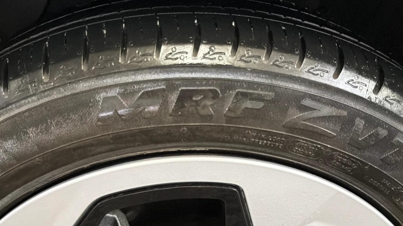 2026 Hyundai AURA S 1.2 CNG, CNG, Manual, 591 km, Left Front Tyre Tread