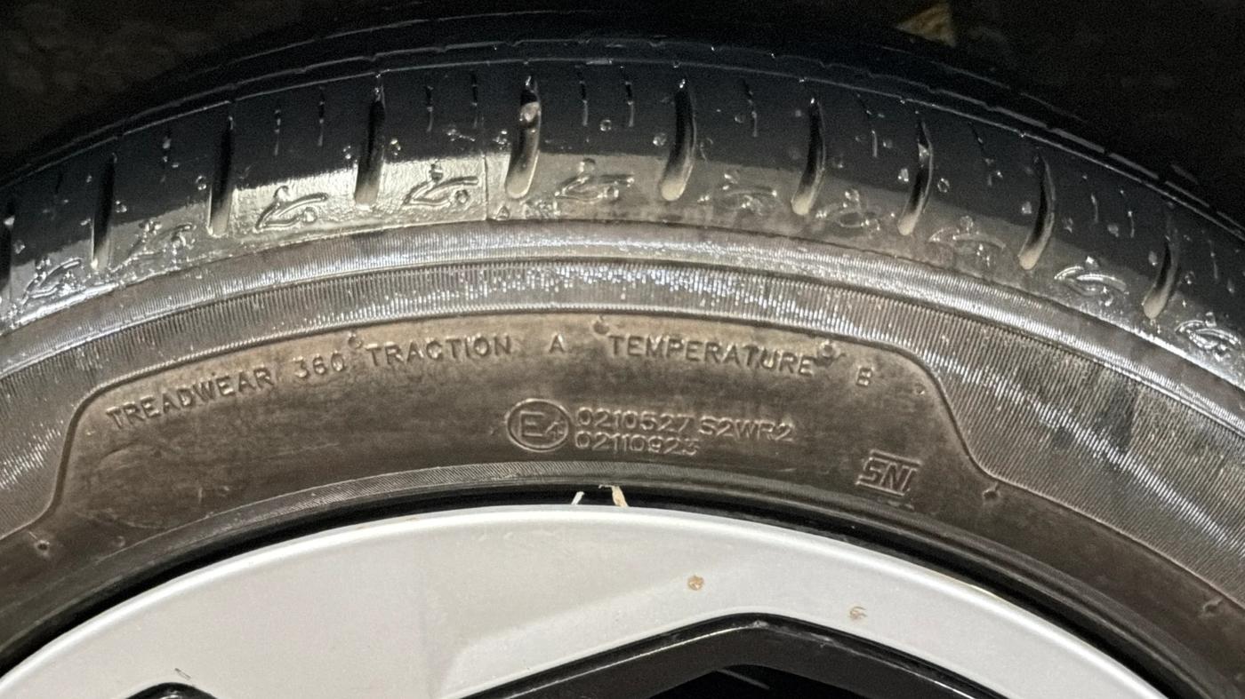 2026 Hyundai AURA S 1.2 CNG, CNG, Manual, 591 km, Right Rear Tyre Tread