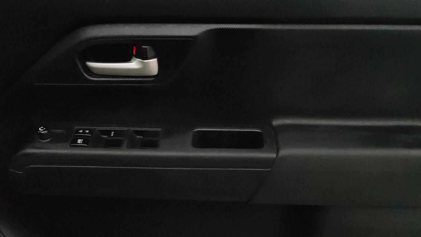 2019 Maruti New Wagon-R VXI 1.0, Petrol, Manual, 46,570 km, Driver Side Door Panels Control