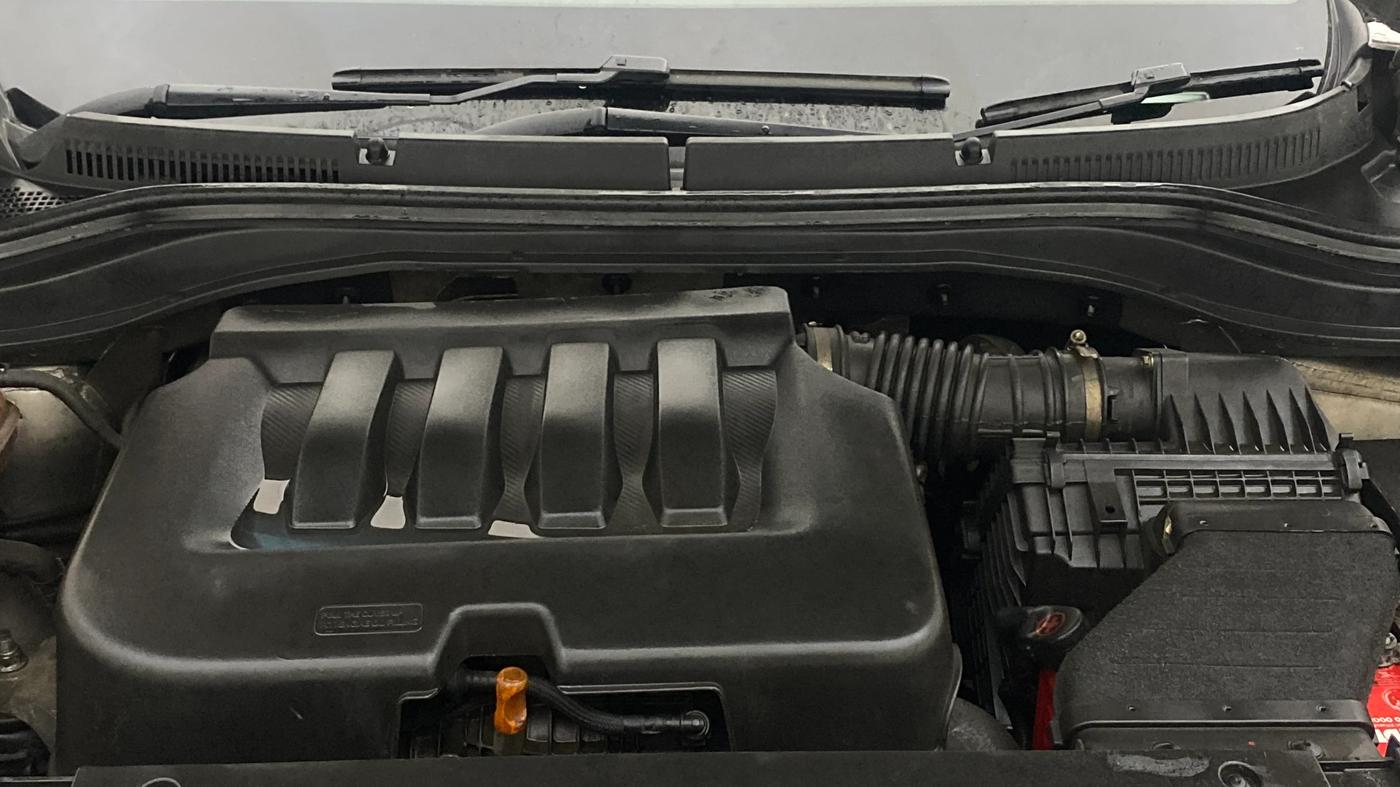 2022 Mahindra XUV700 AX 5 P MT 7 STR, Petrol, Manual, 86,107 km, Engine View
