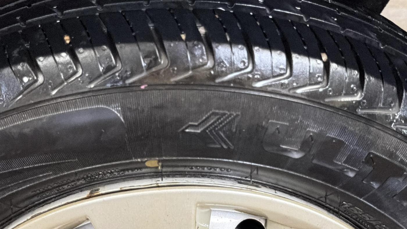 2017 Maruti Wagon R 1.0 LXI, Petrol, Manual, 42,678 km, Left Rear Tyre Tread