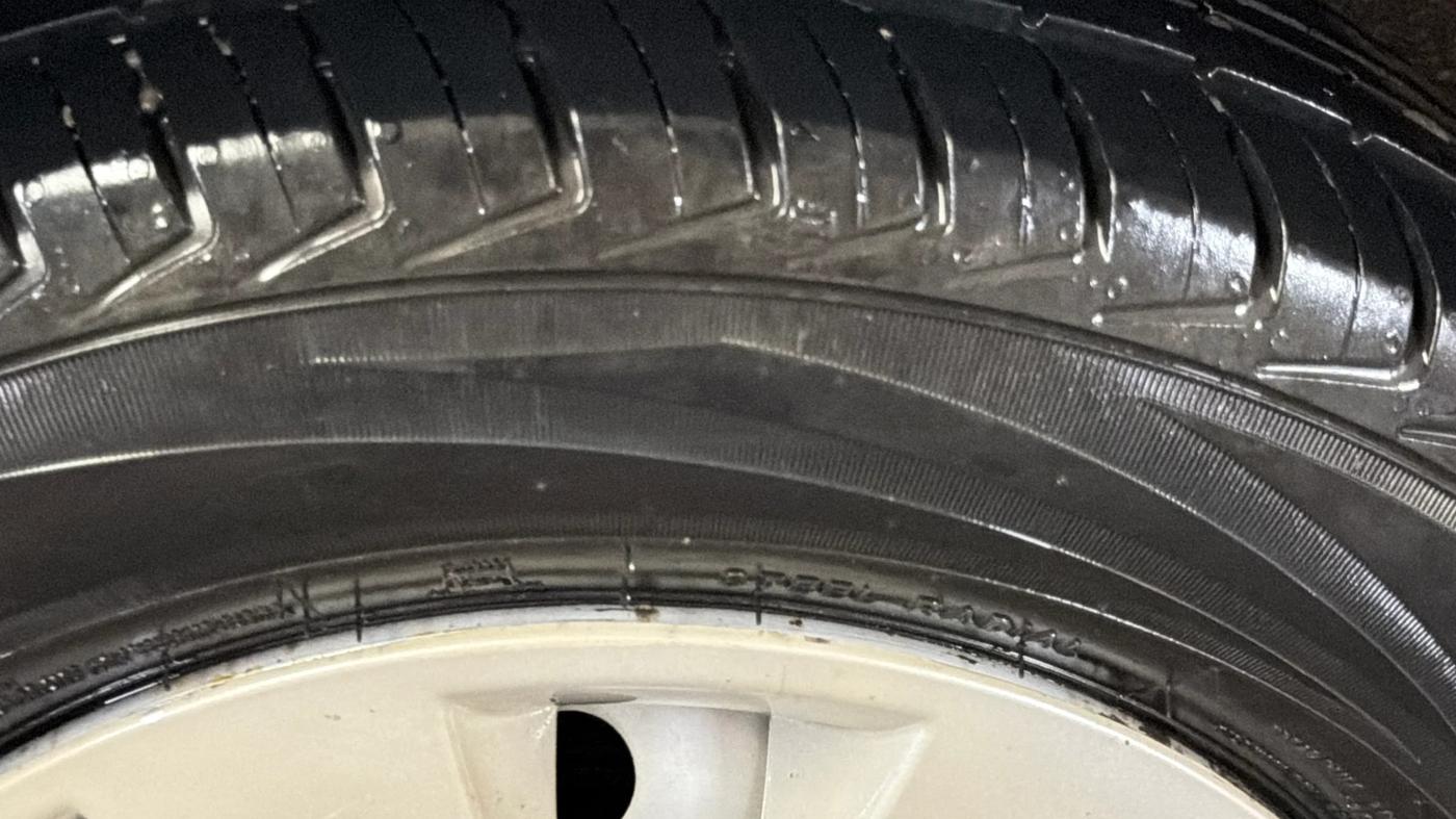 2017 Maruti Wagon R 1.0 LXI, Petrol, Manual, 42,678 km, Right Rear Tyre Tread