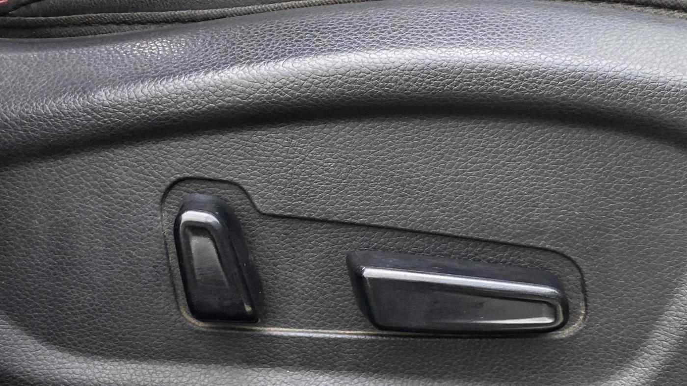 2020 KIA SELTOS GTX PLUS DCT 1.4 PETROL, Petrol, Automatic, 88,448 km, Driver Side Adjustment Panel