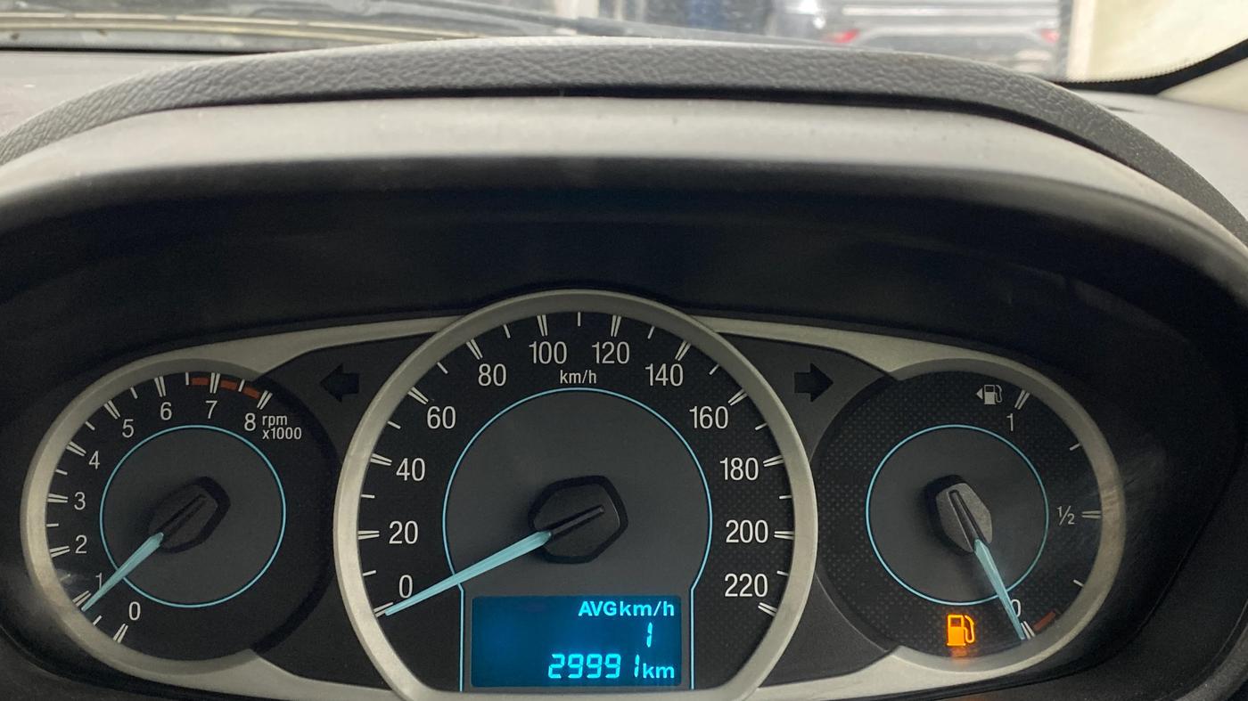2015 Ford New Figo TREND 1.2 PETROL, Petrol, Manual, 29,990 km, Odometer Image
