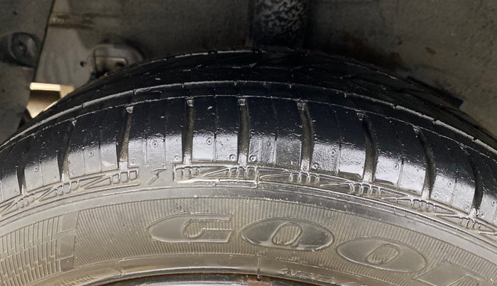 2016 Hyundai Grand i10 MAGNA 1.2 KAPPA VTVT, Petrol, Manual, 11,610 km, Right Rear Tyre Tread