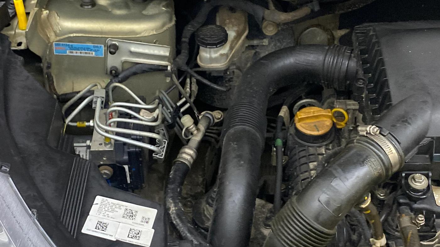 2022 Tata NEXON XZA PLUS KAZIRANGA PETROL, Petrol, Automatic, 98,852 km, Engine View - Right