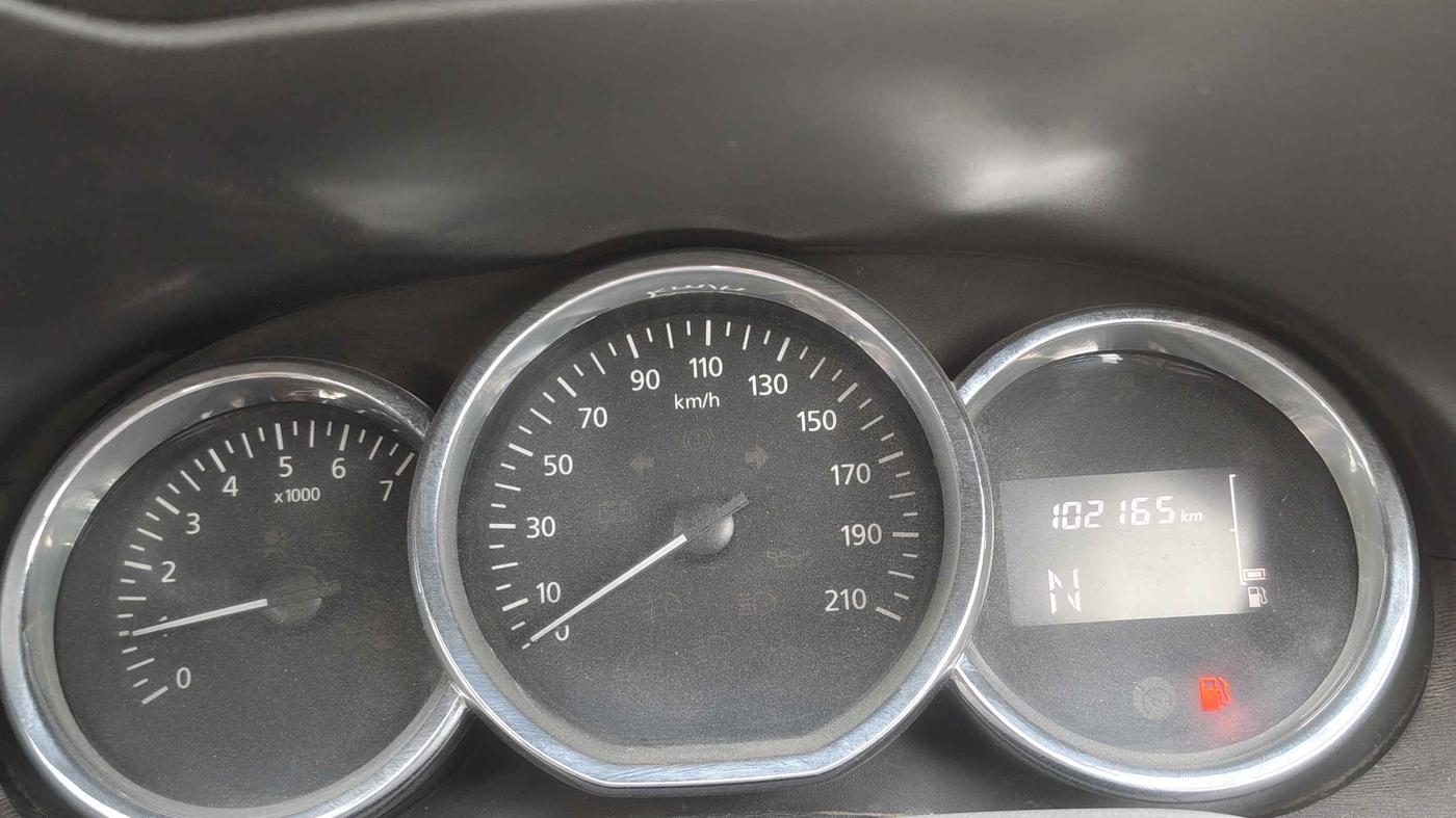 2017 Nissan Terrano XV D PREMIUM AMT, Diesel, Automatic, 1,02,165 km, Odometer Image