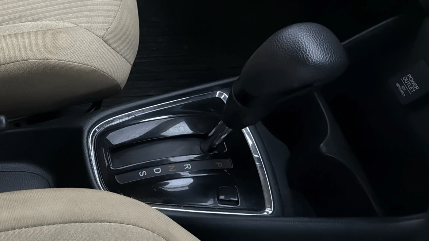 2020 Honda Amaze 1.2L I-VTEC V CVT, Petrol, Automatic, 31,529 km, Gear Lever