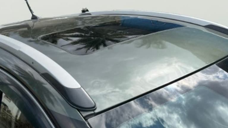 2021 Tata NEXON XM SUNROOF PETROL, Petrol, Manual, 57,795 km, Moonroof/ Sunroof