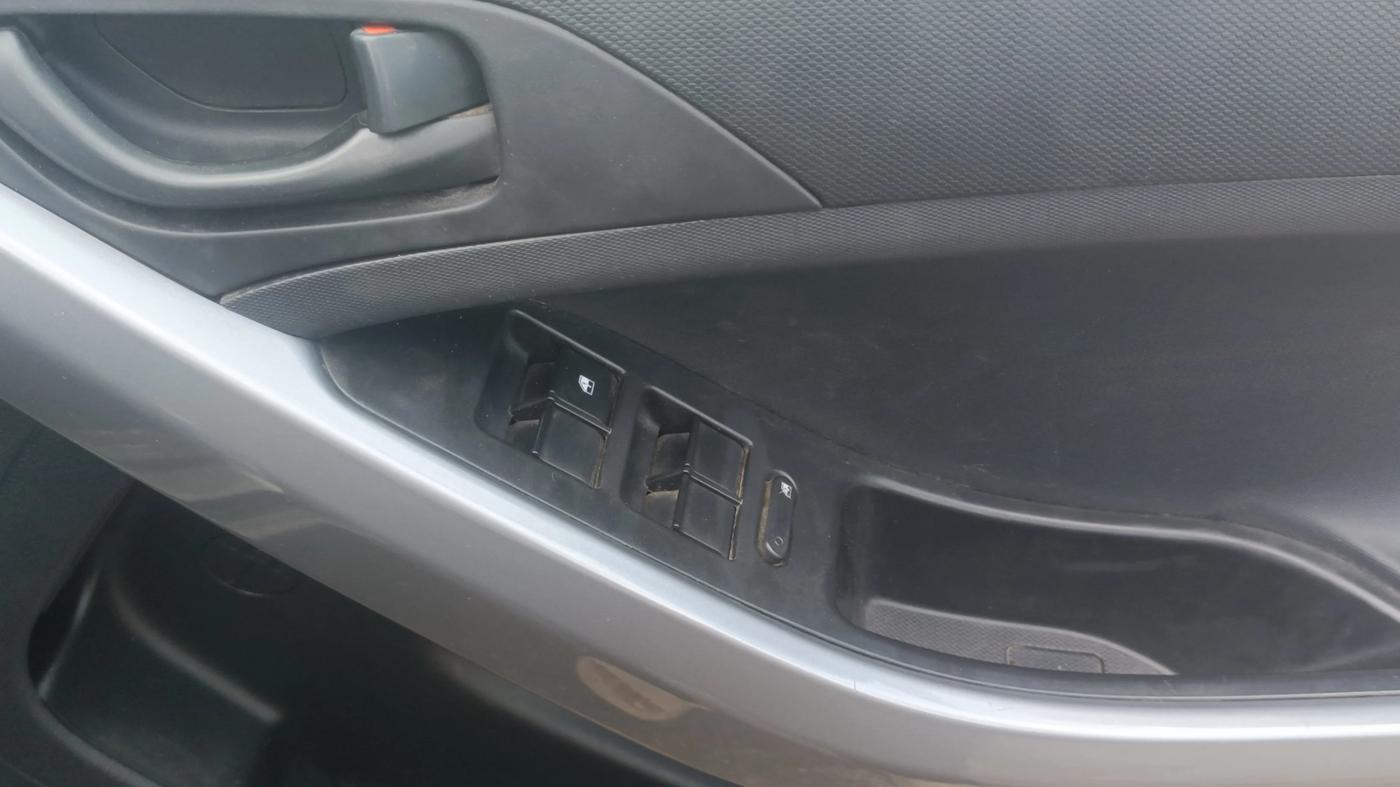 2021 Tata NEXON XM SUNROOF PETROL, Petrol, Manual, 57,795 km, Driver Side Door Panels Control