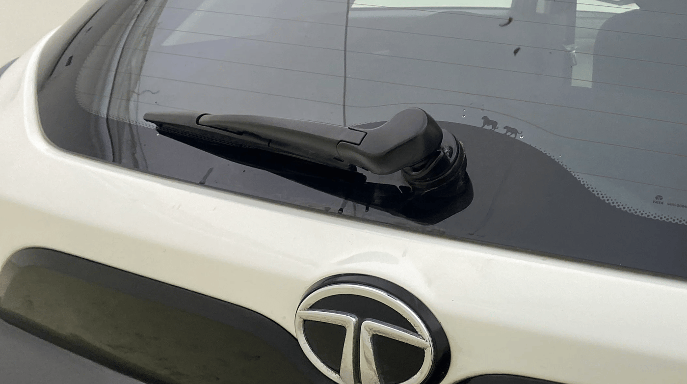 2021 Tata NEXON XZ PLUS PETROL SUNROOF, Petrol, Manual, 51,343 km, Rear Wiper