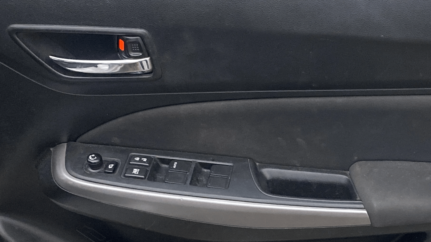 2021 Maruti Swift ZXI PLUS, Petrol, Manual, 56,613 km, Driver Side Door Panels Control