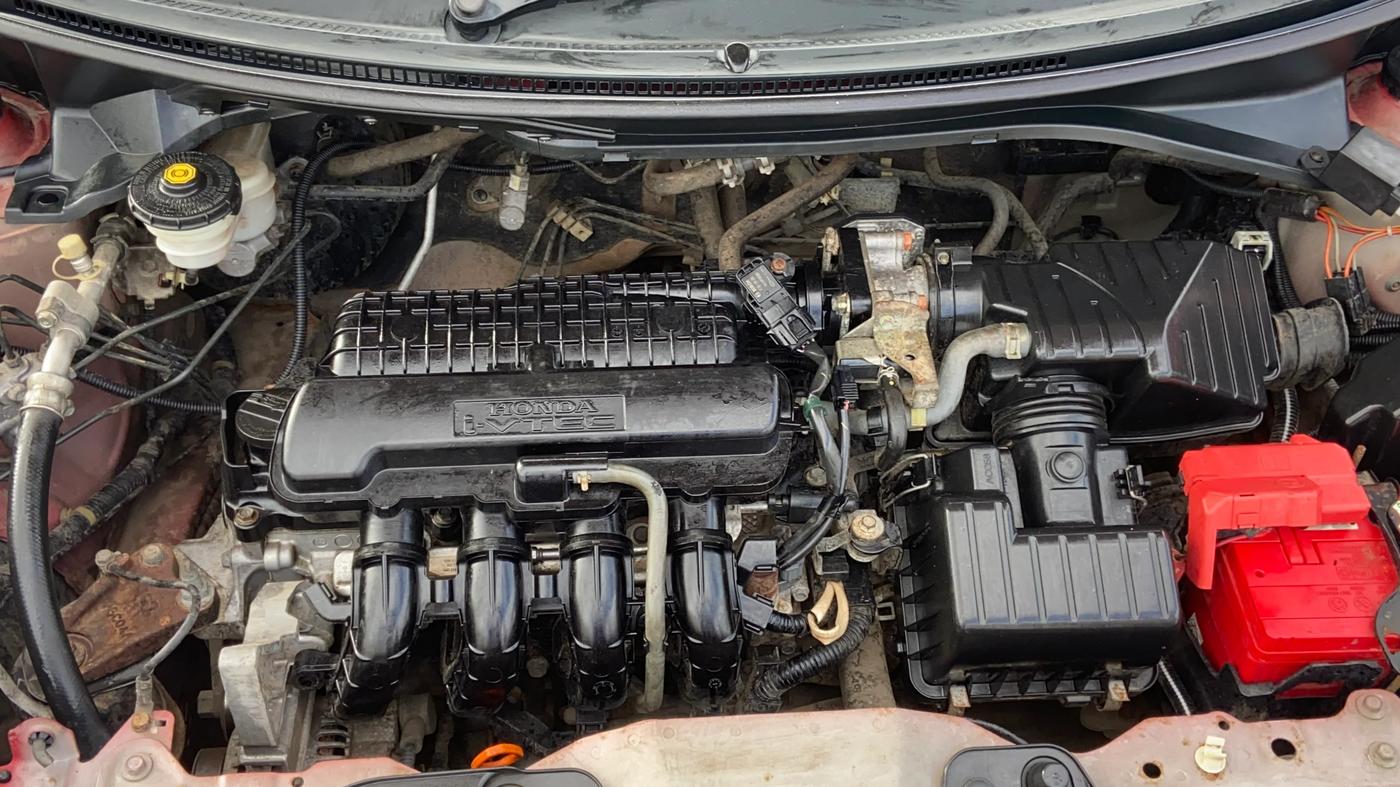 2015 Honda Brio VX AT, Petrol, Automatic, 63,920 km, Engine View