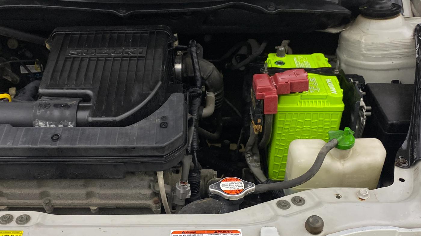 2013 Maruti Swift VXI, Petrol, Manual, 82,819 km, Engine View - Left
