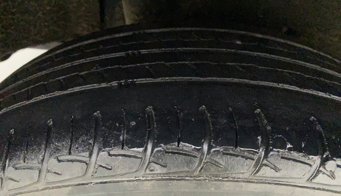 2019 Maruti Baleno DELTA PETROL 1.2, Petrol, Manual, 97,494 km, Right Rear Tyre Tread