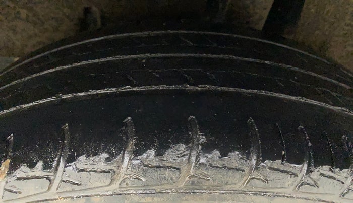 2019 Maruti Baleno DELTA PETROL 1.2, Petrol, Manual, 97,494 km, Left Rear Tyre Tread