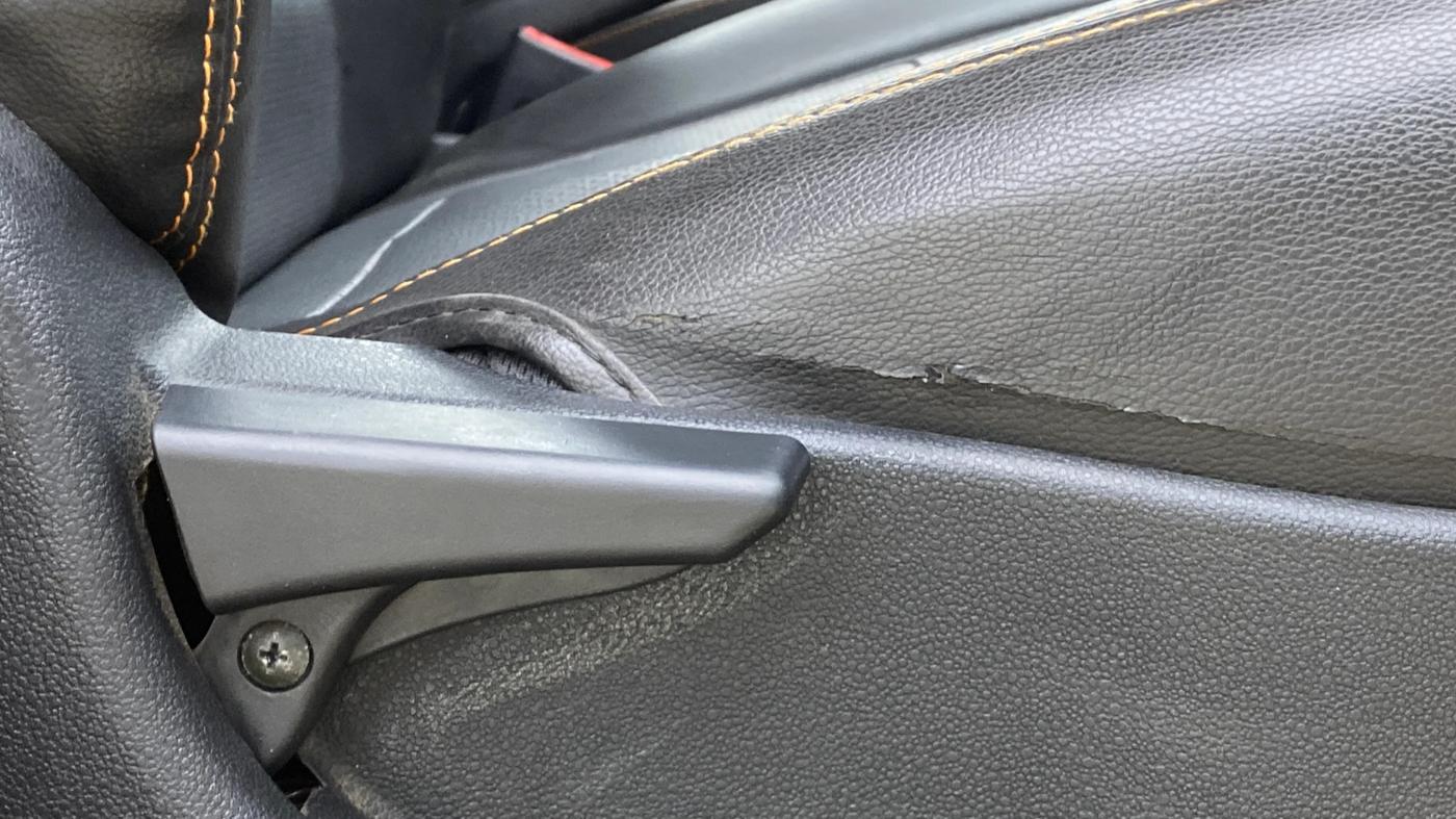 2016 Tata Tiago XT DIESEL, Diesel, Manual, 35,498 km, Driver Side Adjustment Panel