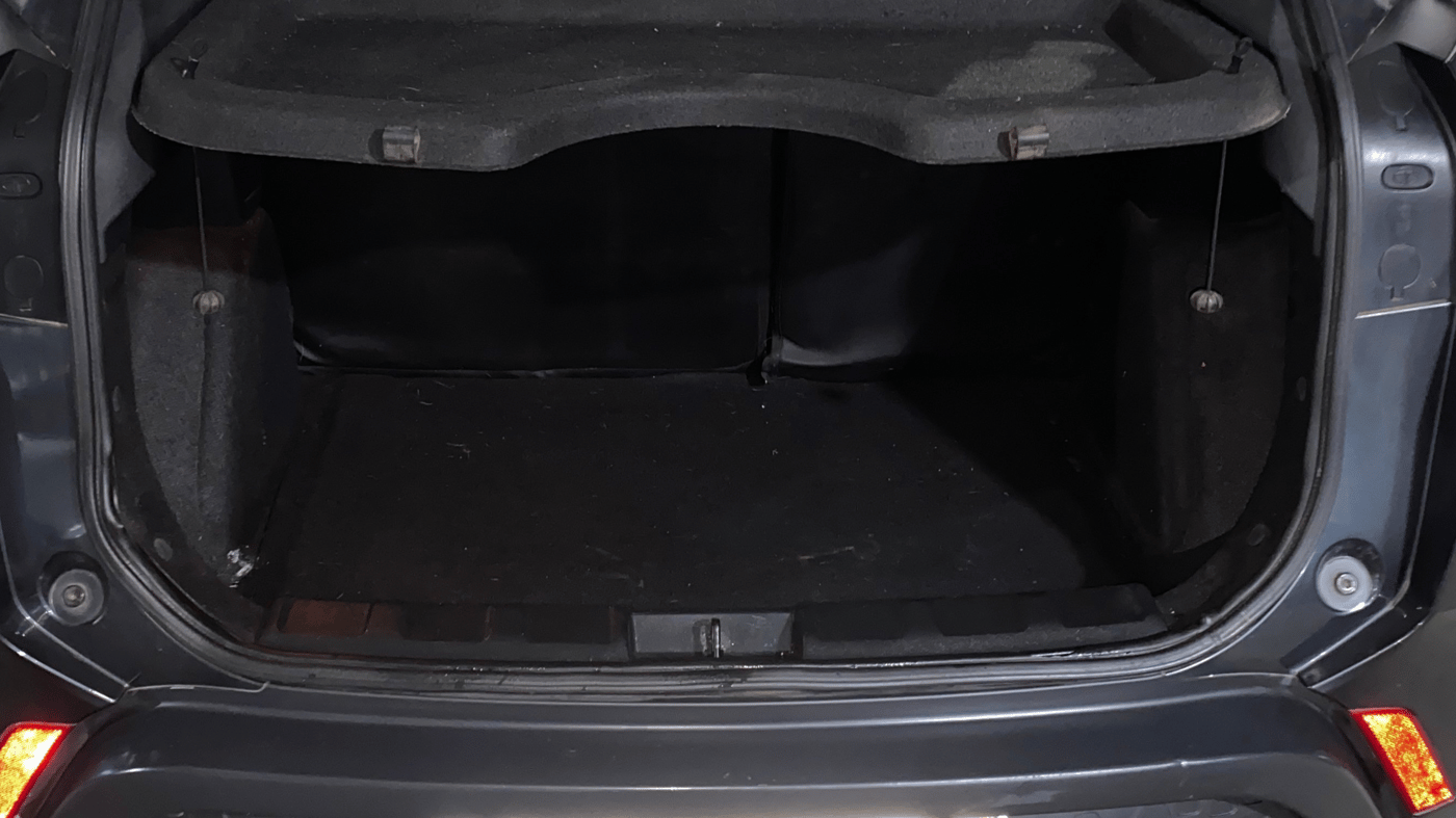 2018 Tata NEXON XZA PLUS PETROL DUAL TONE, Petrol, Automatic, 58,401 km, Boot Inside