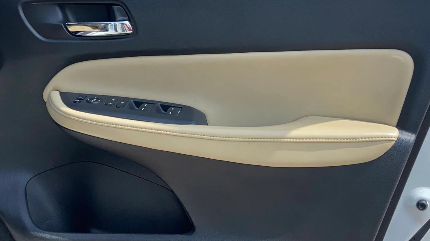 2022 Honda City 1.5L I-VTEC ZX CVT, Petrol, Automatic, 86,675 km, Driver Side Door Panels Control