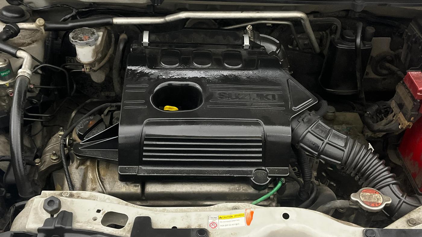 2014 Maruti Celerio VXI AMT, Petrol, Automatic, 42,858 km, Engine View - Right