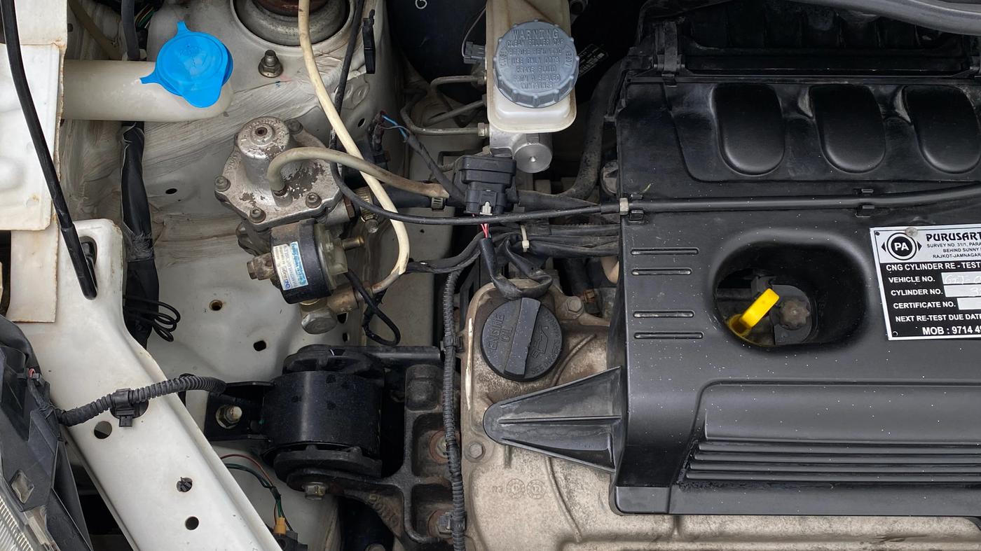 2016 Maruti Wagon R 1.0 VXI, CNG, Manual, 79,251 km, Engine View - Right