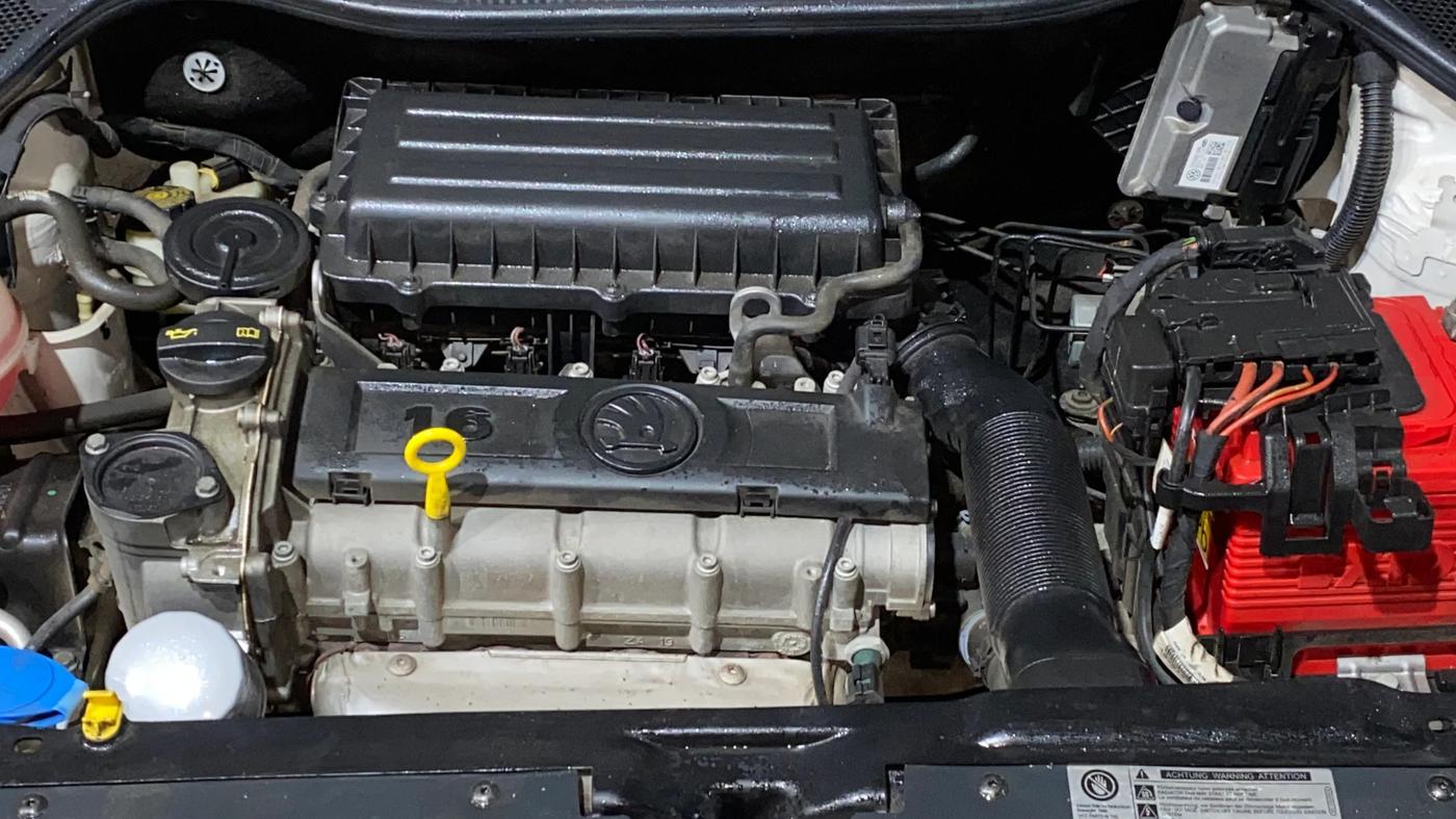 2019 Skoda Rapid STYLE 1.6 MPI AT, Petrol, Automatic, 10,242 km, Engine View