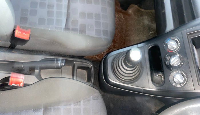 2014 Maruti Ritz LXI, Petrol, Manual, 19,889 km, Gear Lever