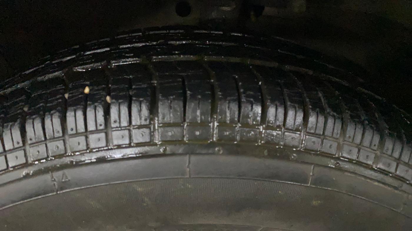2014 Maruti Ritz LXI, Petrol, Manual, 19,889 km, Left Front Tyre Tread