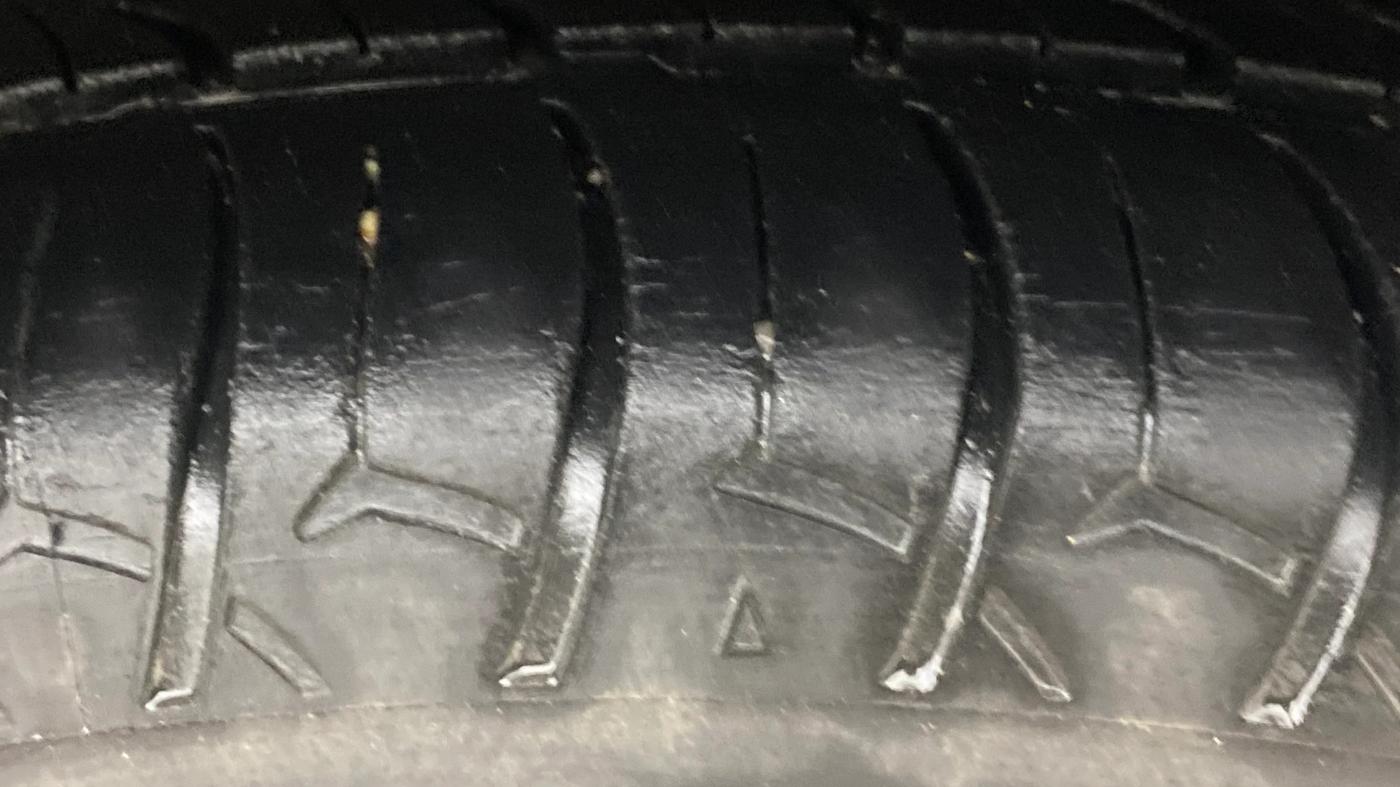 2018 Hyundai Eon SPORTZ, Petrol, Manual, 1,02,544 km, Left Rear Tyre Tread