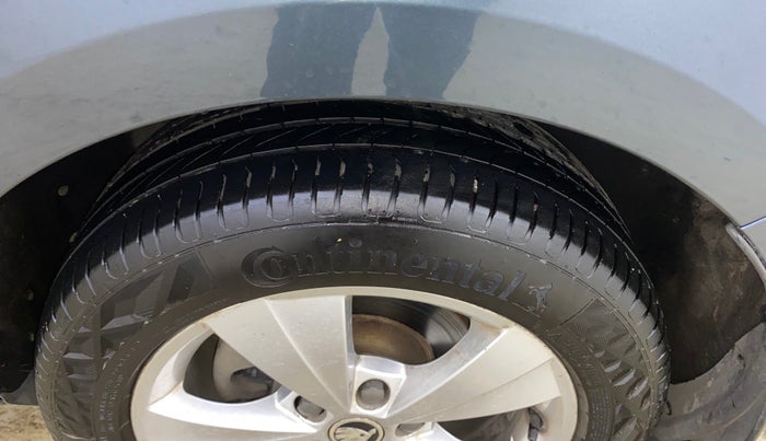 2019 Skoda Octavia STYLE 1.8 TSI AT, Petrol, Automatic, 99,250 km, Left Rear Tyre Tread