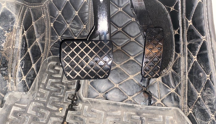 2019 Skoda Octavia STYLE 1.8 TSI AT, Petrol, Automatic, 99,250 km, Pedals