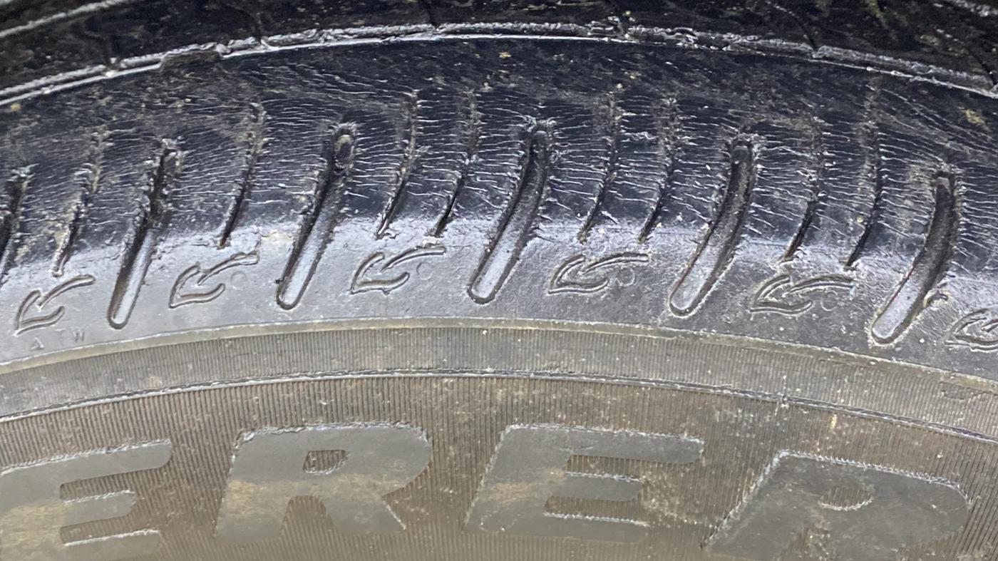 2021 Maruti Vitara Brezza VXI AT SHVS, Petrol, Automatic, 65,953 km, Right Front Tyre Tread