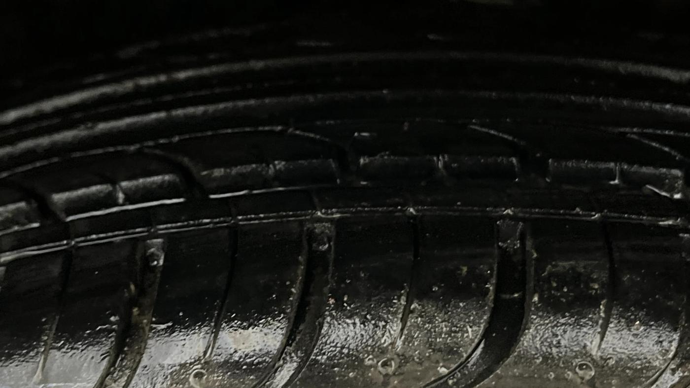 2015 Volkswagen Polo TRENDLINE 1.2L PETROL, Petrol, Manual, 63,722 km, Left Front Tyre Tread