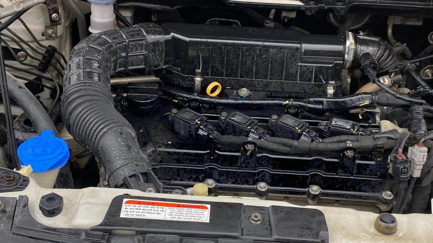 2021 Maruti Vitara Brezza LXI, Petrol, Manual, 26,929 km, Engine View - Right
