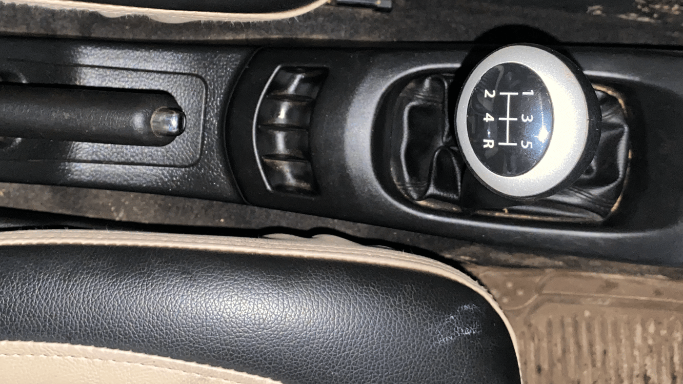 2013 Maruti Wagon R 1.0 VXI, Petrol, Manual, 46,015 km, Gear Lever