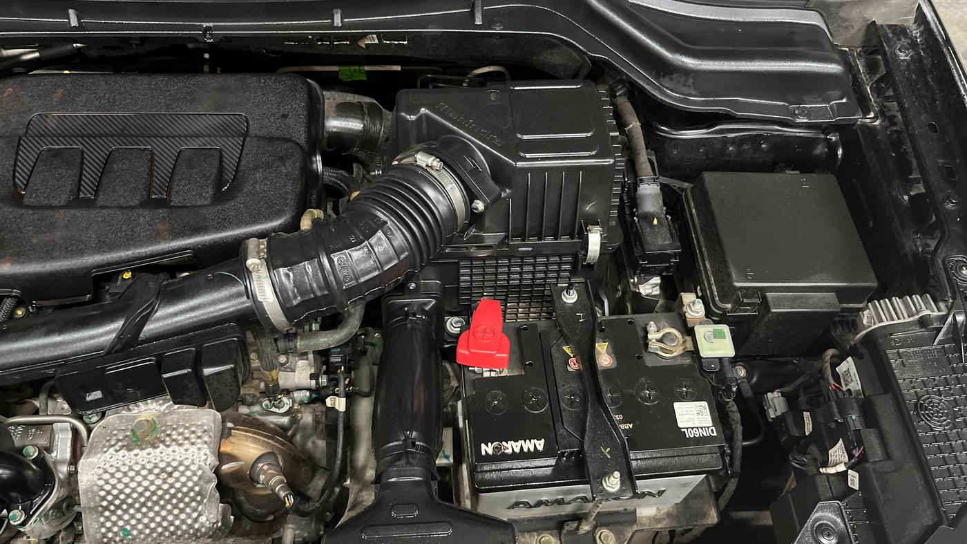2025 Mahindra XUV 3XO AX5 1.2 L TCMPFI AT, Petrol, Automatic, 19,479 km, Engine View - Left