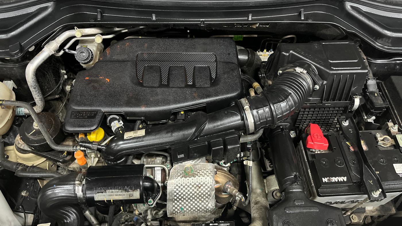 2025 Mahindra XUV 3XO AX5 1.2 L TCMPFI AT, Petrol, Automatic, 19,479 km, Engine View