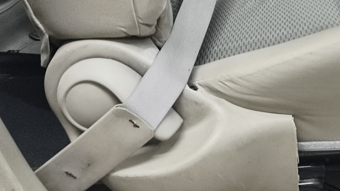 2014 Renault Pulse RXL DIESEL, Diesel, Manual, 1,18,525 km, Driver Side Adjustment Panel