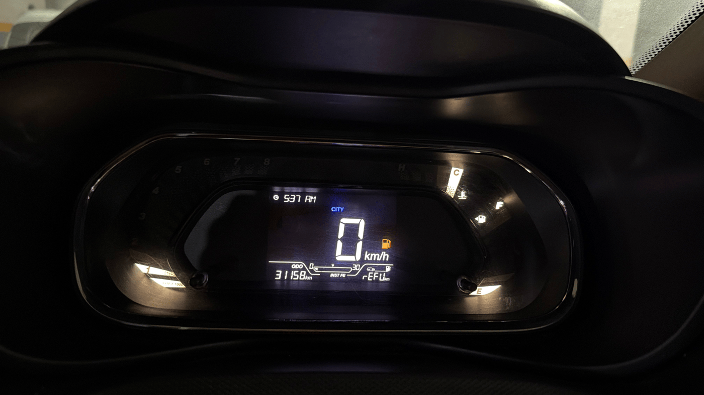 2023 Tata NEXON XM SUNROOF PETROL, Petrol, Manual, 31,146 km, Odometer Image