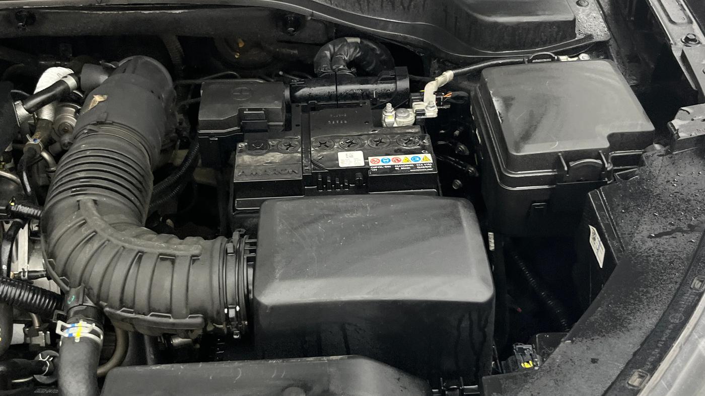 2022 KIA SONET HTK PLUS 1.0 IMT, Petrol, Manual, 45,230 km, Engine View - Left